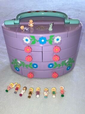 Vintage Polly Pocket Pullout Playhouse and figures Bluebird England 1991